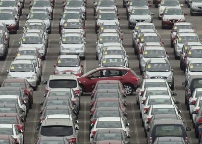 Η Κίνα αναστέλλει την επιβολή πρόσθετων δασμών σε οχήματα και εξαρτήματα από τις ΗΠΑ