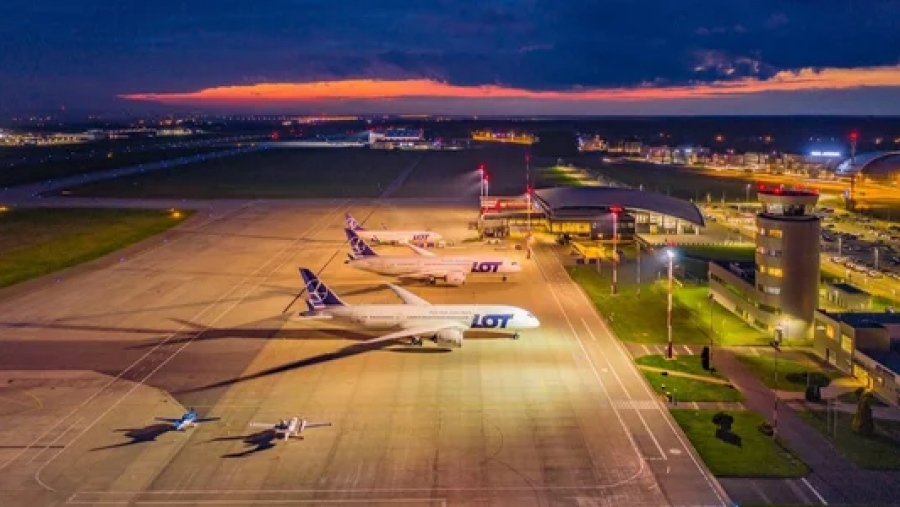 Η Πολωνία κλείνει προσωρινά τα αεροδρόμια Rzeszow και Lublin λόγω ρωσικών επιθέσεων στην Ουκρανία