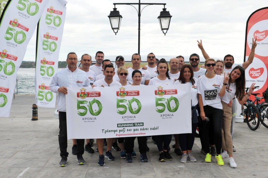 H ΜΠΑΡΜΠΑ ΣΤΑΘΗΣ για 4η συνεχόμενη χρονιά στο Spetses Mini Marathon 2019