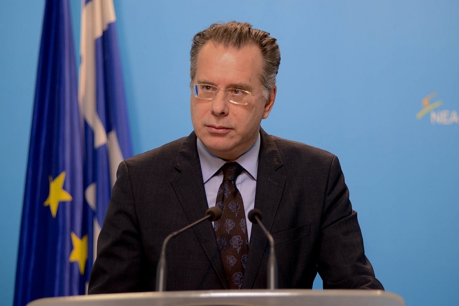 Κουμουτσάκος: Η υπέρμετρη ονοματολογία για τον Πρόεδρο της Δημοκρατίας είναι κουτσομπολιό