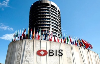 BIS: Απαράδεκτα υψηλό το παγκόσμιο χρέος, οι αμυντικές δαπάνες θα το επιβαρύνουν – Έρχεται καταιγίδα στις αγορές