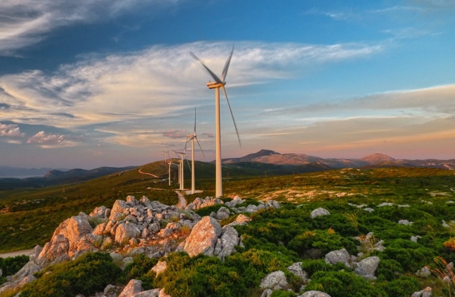 Επείσθην για τις ανεμογεννήτριες στα βουνά