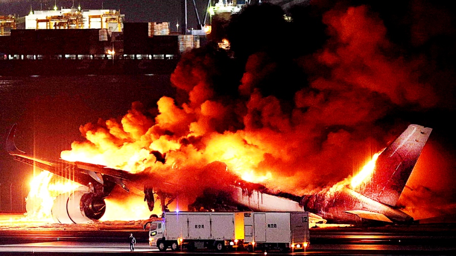 Επιδημία συντριβών στις ΗΠΑ - Αόρατος στρατός... drones τρομοκρατεί επιβατικά αερoσκάφη, επιστρατεύονται lasers για καταρρίψεις