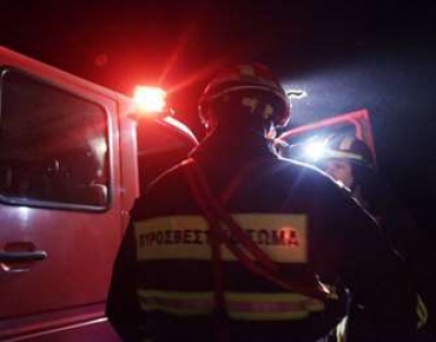 Πυρκαγιά σε hot spot στο Λαύριο - Τέθηκε άμεσα από μερικό έλεγχο