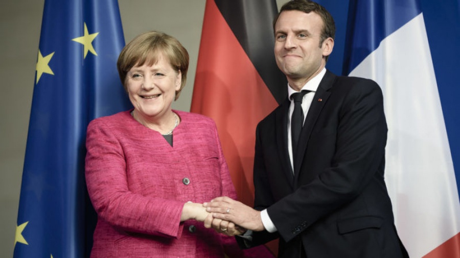 Merkel: Έχουμε μια συγκρουσιακή σχέση με τον Macron
