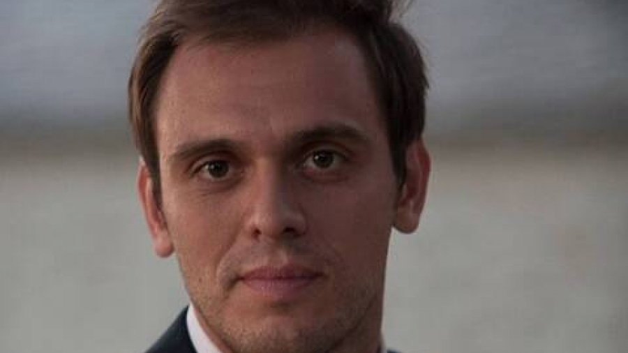 Μάντζος (ΠΑΣΟΚ-ΚΙΝΑΛ): Ο Πρωθυπουργός πρέπει να κοιτάξει κατάματα τους πολίτες και να απαντήσει ποιος παρήγγειλε την παρακολούθηση