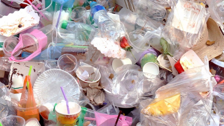 Καμπανάκι κινδύνου από τους επιστήμονες - Το πλαστικό βρίσκεται παντού, κίνδυνος για την ανθρώπινη υγεία