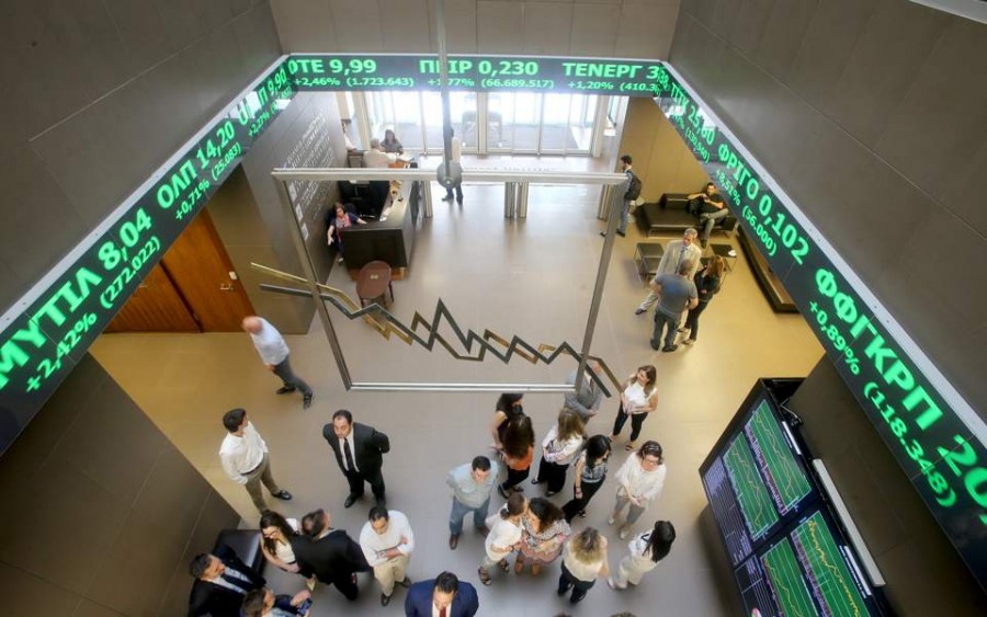 Λίγο μετά το κλείσιμο του ΧΑ – Με νέους πρωταγωνιστές στις 820 μονάδες – Ανάσες στις τράπεζες
