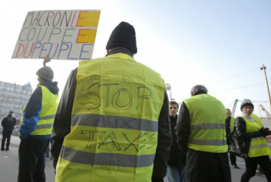 Γαλλία: Στους δρόμους και πάλι τα κίτρινα γιλέκα αλλά με μειωμένη συμμετοχή