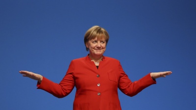 Η Merkel καλωσορίζει τις προτάσεις της May για το Brexit