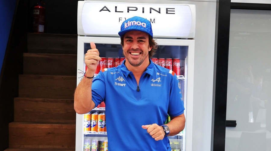 Ο Alonso υπέγραψε στην Aston Martin