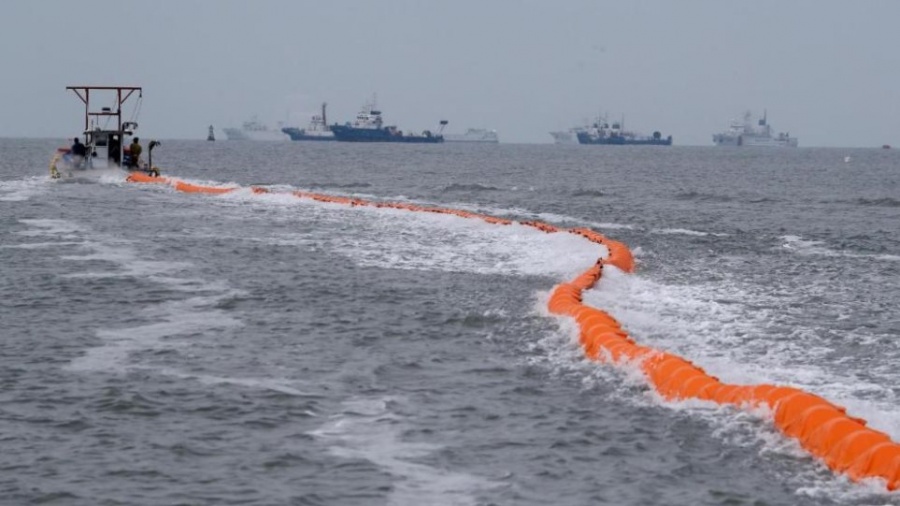 Πλωτός φράχτης 2.700 μέτρων στο Αιγαίο για μείωση προσφυγικών ροών - Στις 500 χιλ το κόστος - Διευκρινίσεις ζητά η Κομισιόν