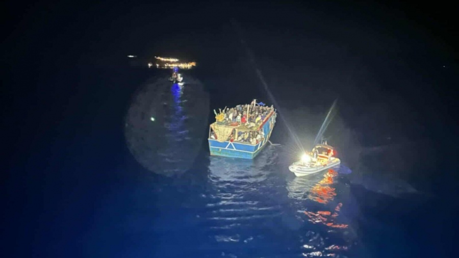 Διάσωση 59 μετανάστων νοτιοανατολικά της Γαύδου – Τέταρτη άφιξη σε μία ημέρα, ασταμάτητες οι ροές