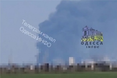 Τελευταία εξέλιξη: Πλοίο που μετέφερε γεννήτριες ηλεκτρικής ενέργειας χτυπήθηκε από τους Ρώσους στην Οδησσό