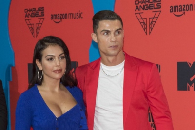 Ο γάμος της χρονιάς μόλις έγινε: Ronaldo και Rodríguez είπαν το μεγάλο «ναι» μετά από 10 χρόνια - Η μοναδική φωτο που έβγαλαν