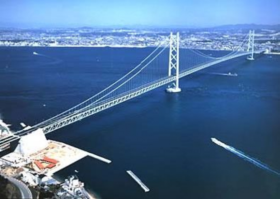 Ιταλία: Οικοδομείται γέφυρα μήκους 3,3 χιλιομέτρων που θα ενώνει την Καλαβρία με τη Σικελία