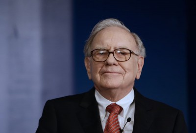 Τα 4 βιβλία που πρότεινε ο Warren Buffett για να γίνει κανείς επιτυχημένος επενδυτής