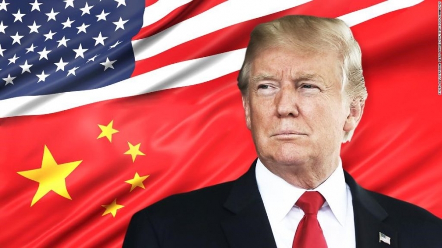 Ο Trump ενισχύει την απαγόρευση των επενδύσεων σε εταιρείες που πιστεύεται πως ανήκουν στον στρατό της Κίνας