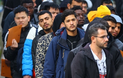 Γερμανία: Η πλειονότητα των πολιτών εγκρίνει την στροφή σε πιο σκληρή μεταναστευτική πολιτική