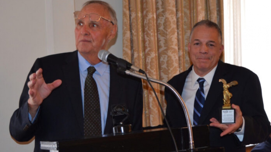 Πρεσβευτές των ελληνικών επιχειρήσεων στο εξωτερικό οι ομογενείς βουλευτές και γερουσιαστές