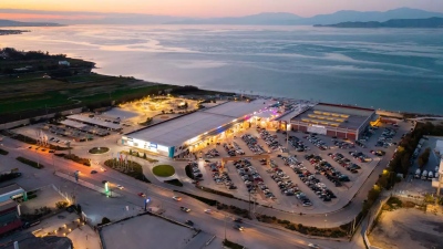 Noval Property: Φωτοβολταϊκός σταθμός στο εμπορικό πάρκο Mare West στην Κόρινθο