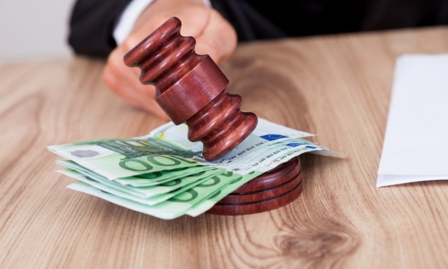 Με αποχή απειλούν οι δικηγόροι για τις προθεσμίες του Νόμου Κατσέλη