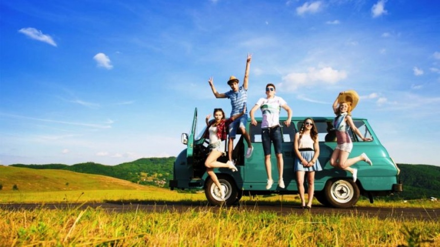 Ελληνικοί προορισμοί στις top αναζητήσεις από Ηνωμένο Βασίλειο για οδικά ταξίδια