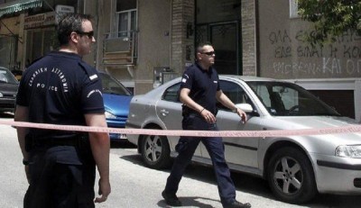 Ελεύθερος ο αστυνομικός που πυροβόλησε και σκότωσε την σύζυγο του με το υπηρεσιακό του όπλο