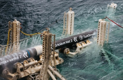 Η Ρωσία εγκαινιάζει τρεις γιγάντιους αγωγούς φυσικού αερίου και αλλάζει την ενεργειακή γεωπολιτική σκακιέρα