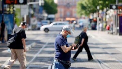Υποχρεωτική η χρήση μάσκας στη Γερμανία
