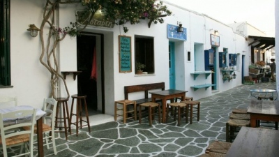 Άδειες για ξενοδοχεία σε Φολέγανδρο και Φαιστό