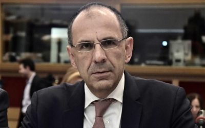 Γεραπετρίτης (Υπ. Επικρατείας): Η κοινωνία και η οικονομία δεν αντέχουν οριζόντιους περιορισμούς