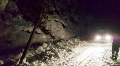 Κακοκαιρία: Επιχείρηση της Πυροσβεστικής για τον απεγκλωβισμό δύο οικογενειών στην Πάρνηθα