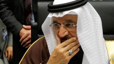 Σαουδική Αραβία: Με κάθε τρόπο θα πρέπει να μειωθεί η παραγωγή πετρελαίου παγκοσμίως