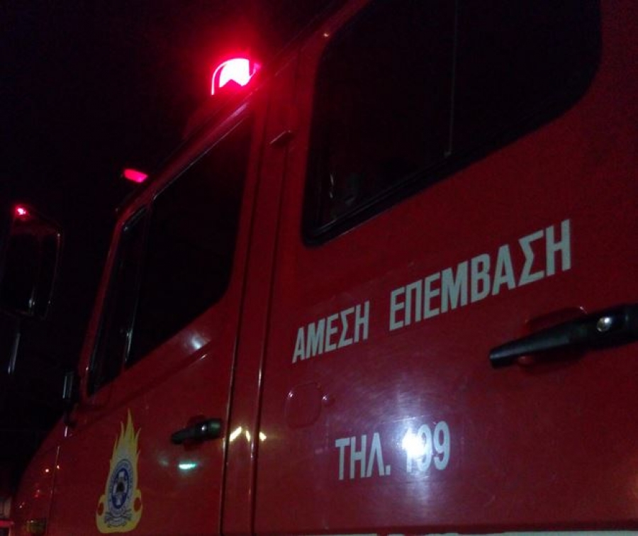 Αθήνα: Φωτιά σε απορριμματοφόρο, κάηκαν 11 σταθμευμένα οχήματα - Θα αποζημιωθούν οι ιδιοκτήτες