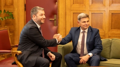 Και επίσημα ο Φαραντούρης στο ΠΑΣΟΚ - Συναντήθηκε με τον Ανδρουλάκη
