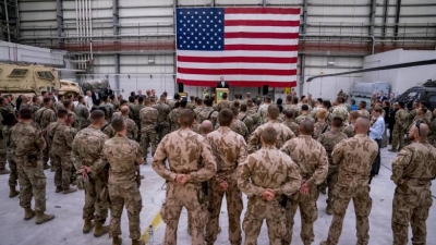 Σε δεινή θέση οι ΗΠΑ: Ξεμένει από προσωπικό ο στρατός - Οι ανησυχίες του Michael Bloomberg για τις ελλείψεις