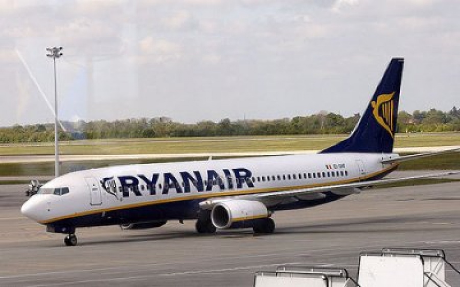 Γερμανία: Αναγκαστική προσγείωση αεροσκάφους της Ryanair - Στο νοσοκομείο 33 επιβάτες με πονοκεφάλους