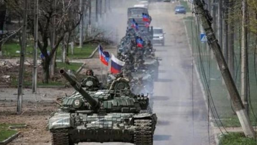 Φοιτητές στην Αθήνα πραγματοποίησαν συγκέντρωση για την υποστήριξη του Donbass και κατά της παροχής όπλων στην Ουκρανία