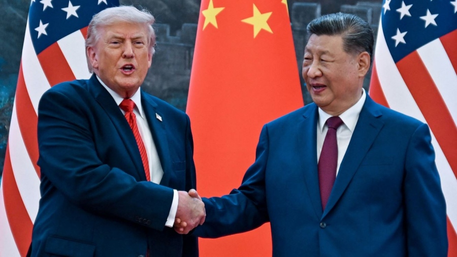 Πουλάει... τρέλα ο Trump: «Θέλουμε να πουλήσουμε αμερικανικά όπλα στην Κίνα»