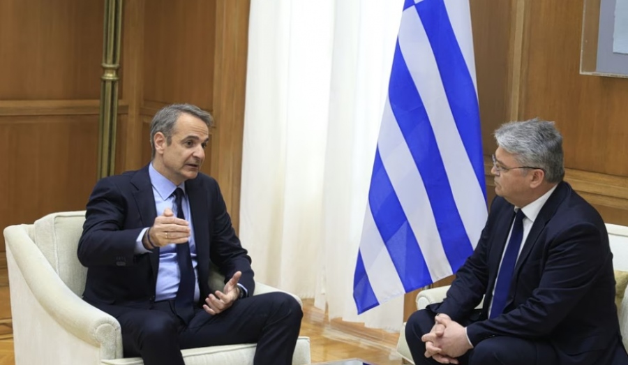 Τουλάχιστον πήγε ο Νατσιός - Αδιαφορία των πολιτικών αρχηγών για ενημέρωση από τον πρωθυπουργό για τις εξελίξεις σε Κάρπαθο και Κύπρο