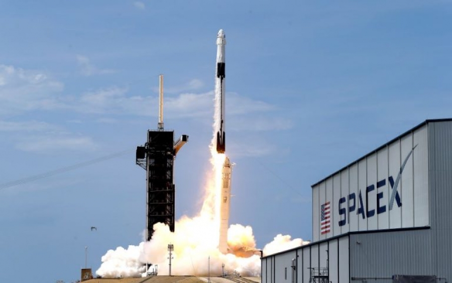 ΗΠΑ: Αδεια στην SpaceX  για δορυφόρους χαμηλής τροχιάς, παρά τις αντιρρήσεις της  Amazon