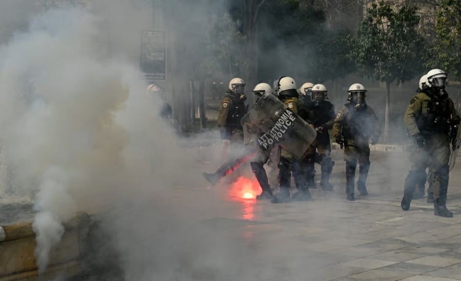  Καταπέλτης το Politico: Δεν είναι μόνο οι υποκλοπές, η αλόγιστη αστυνομική βία χτυπά κόκκινο. Greek Mafia και omerta στην ΕΛΑΣ.