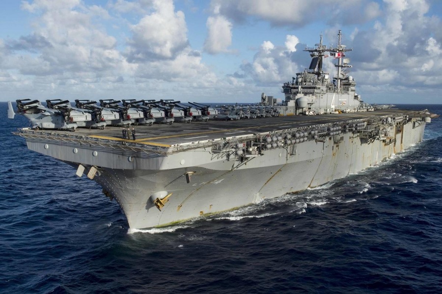 Κι άλλα αμερικανικά πολεμικά πλοία καταφθάνουν στη Μέση Ανατολή