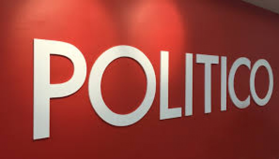 Politico: Μια νεκρή και πολλοί τραυματίες στις διαδηλώσεις κατά της αύξησης των καυσίμων στη Γαλλία