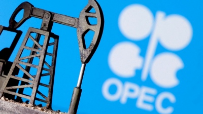 Υποχωρεί το πετρέλαιο - Στάση αναμονής ενόψει ΟΠΕΚ (26/11) και σεναρίων για μείωση παραγωγής