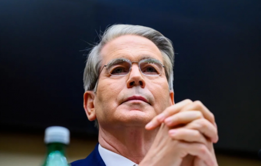 Bessent: Μπαγιάτικη... η υποβάθμιση από τη Moody's – Η Walmart θα απορροφήσει τις αυξήσεις από τους δασμούς