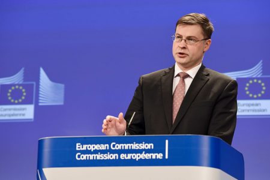 Dombrovskis: Στόχος η αποκατάσταση των εμπορικών σχέσεων με τις ΗΠΑ