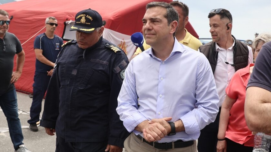 Τσίπρας σε Euractiv: Υποκρισία να μετράμε εκατοντάδες νεκρούς και κάποιοι να συζητάνε μόνο για χρήματα στις χώρες υποδοχής