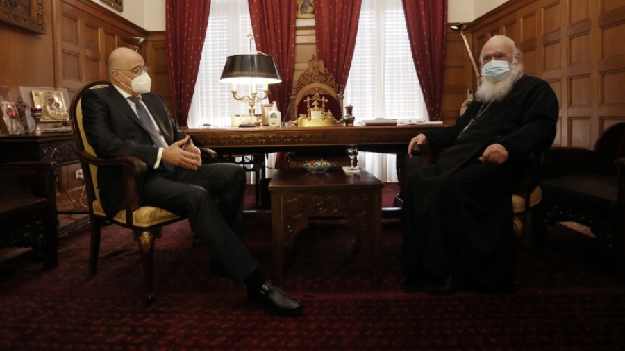 Δένδιας σε Ιερώνυμο: Συνάντηση με Cavusoglu, εάν η Τουρκία κρατήσει μια καλή συμπεριφορά